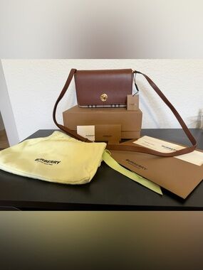 Burberry Hampshire in Vintage Check/Leather Grainy